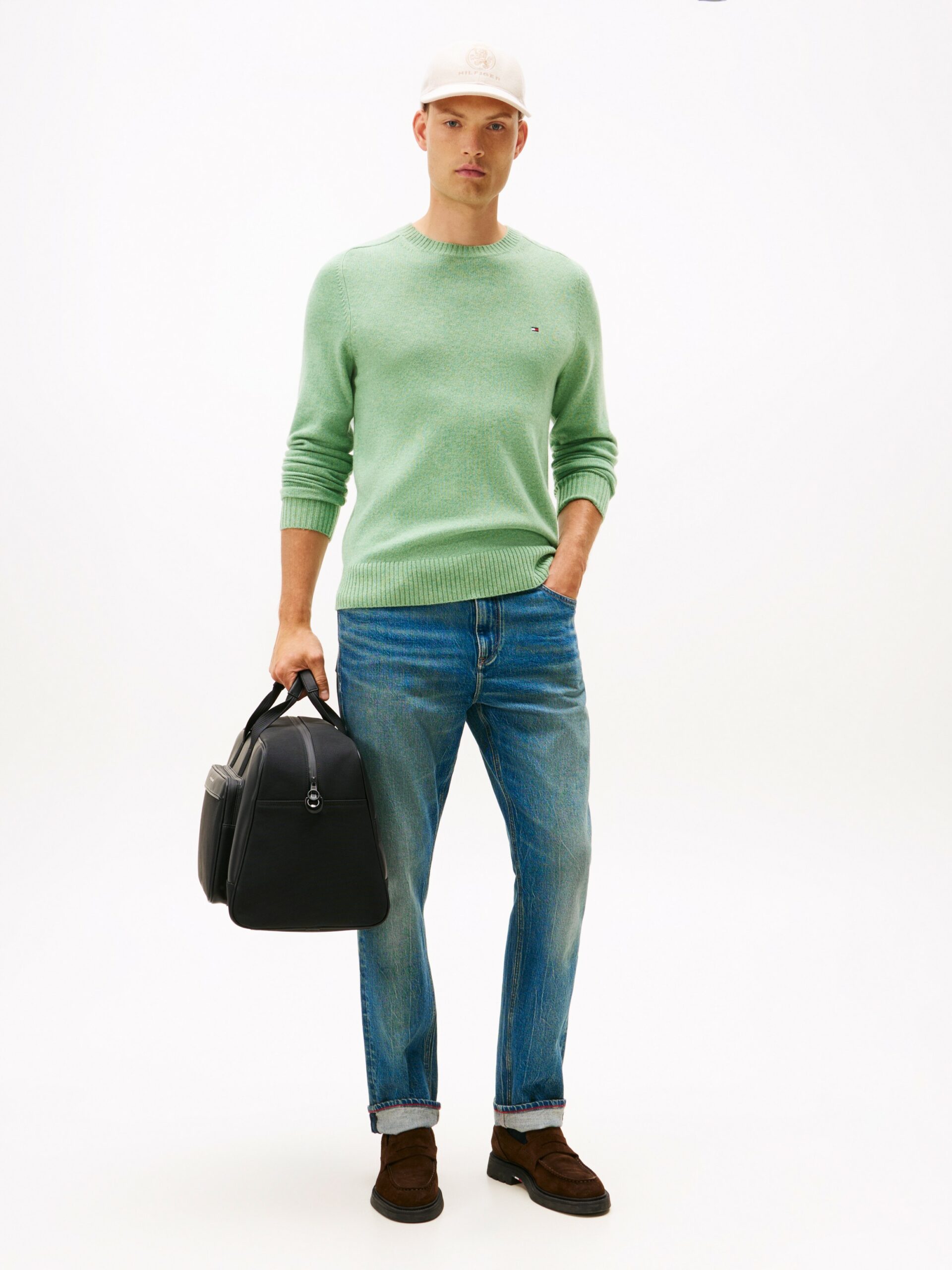 Pull TH en pure laine d'agneau à col ras-du-cou 066H