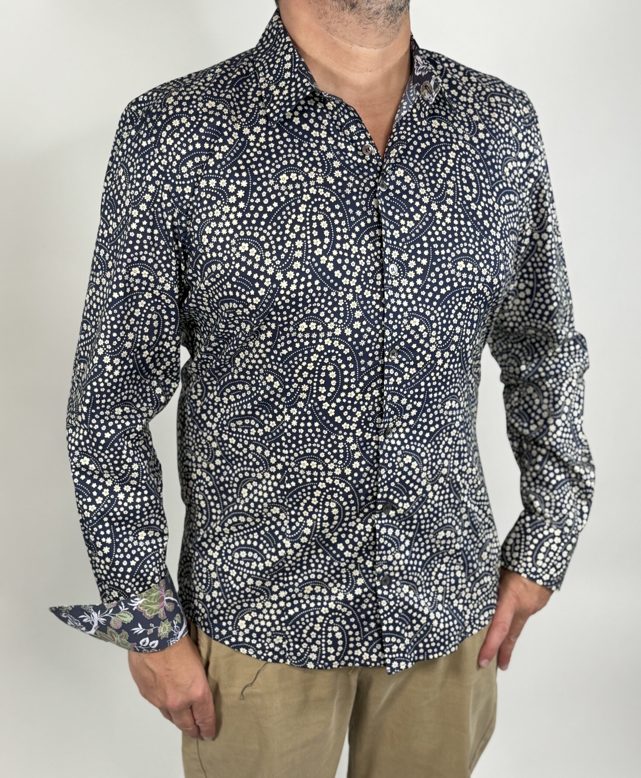 Chemise cintrée NUMEROLOGIE IAGO 06H1