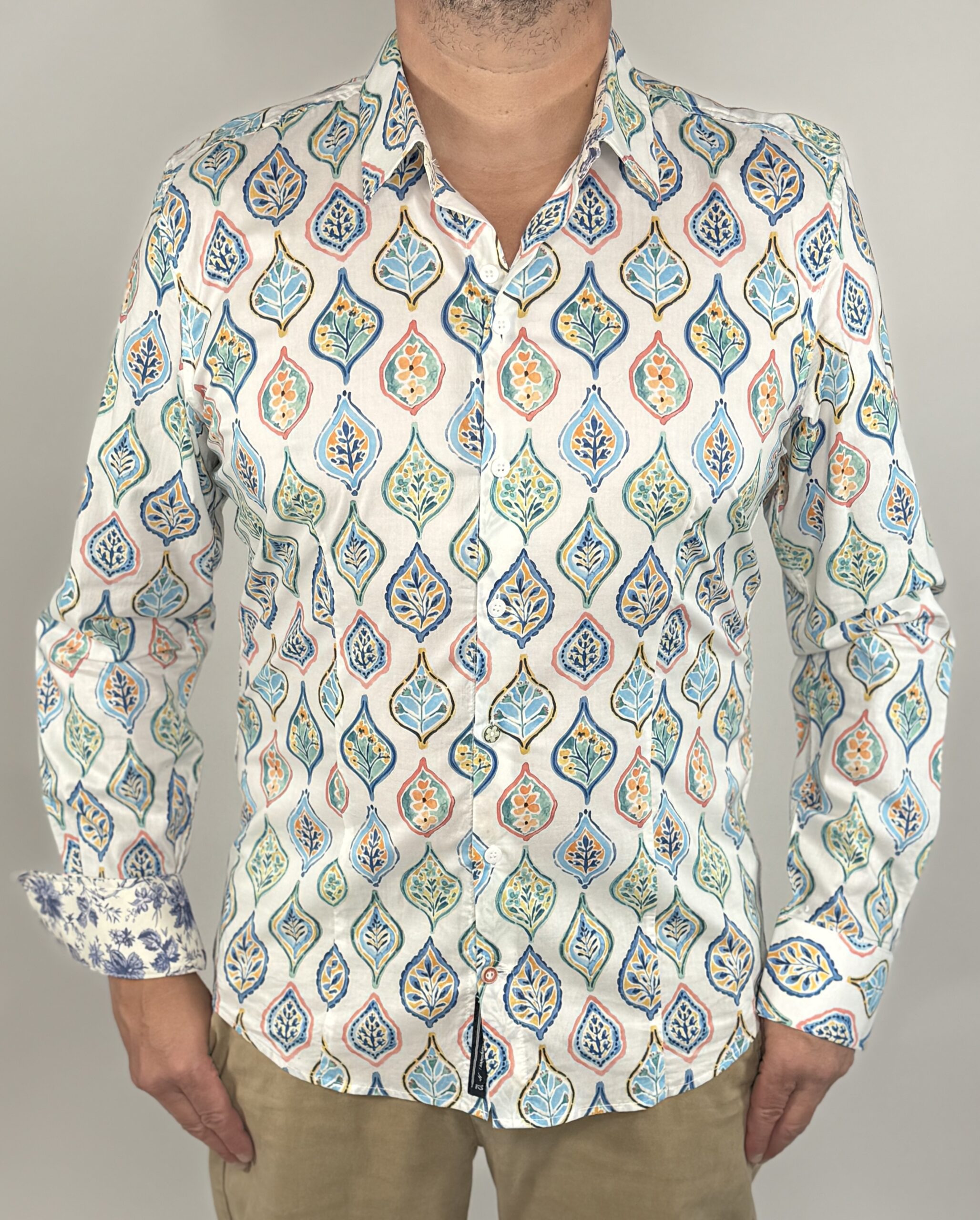 Chemise cintrée NUMEROLOGIE PACHA 06H0 – Image 2