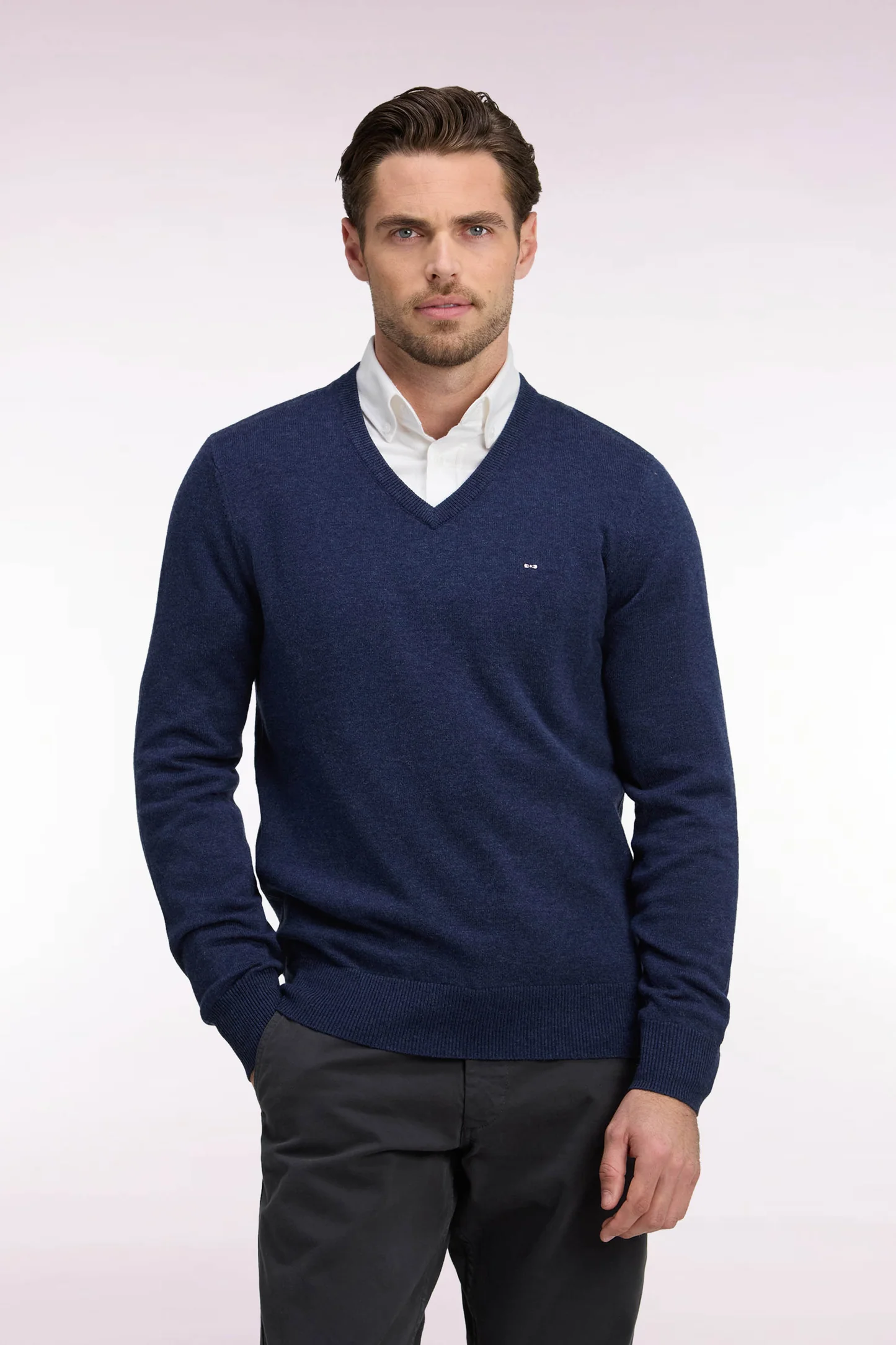 Pull col V EDEN PARK en laine et coton bleu 06SH – Image 2