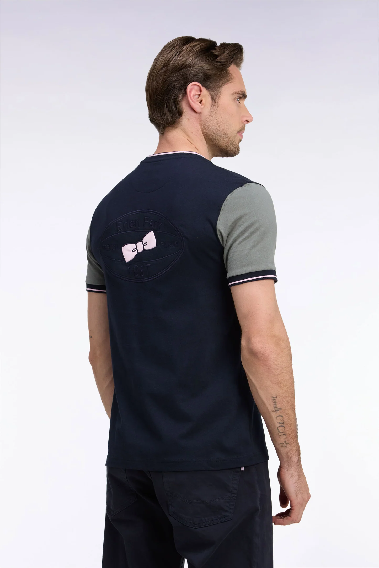 T-shirt EDEN PARK manches courtes marine à manches vert olive 06V4